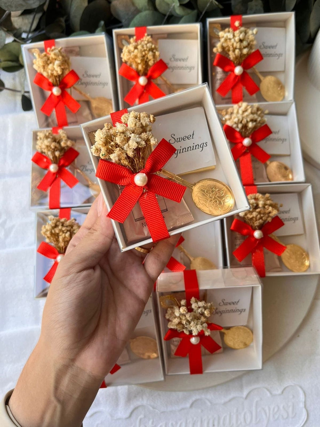Sweet Boxes Favours Deal of (100Pcs)
